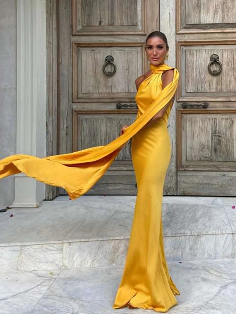 Robe satin dos nu élégante- parfaite pour des soirées &amp; événements