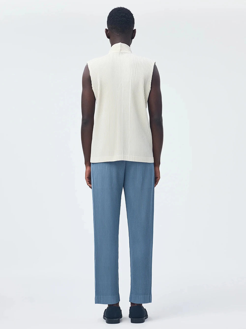 Haute Plissé Homme Miyake Style- Élégant & Moderne