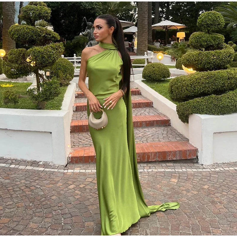 Robe satin dos nu élégante- parfaite pour des soirées &amp; événements