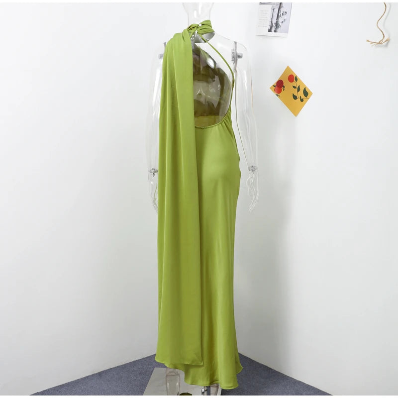 Robe satin dos nu élégante- parfaite pour des soirées &amp; événements